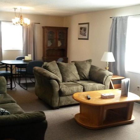 Lakeside Motel Уилямс Лейк Екстериор снимка