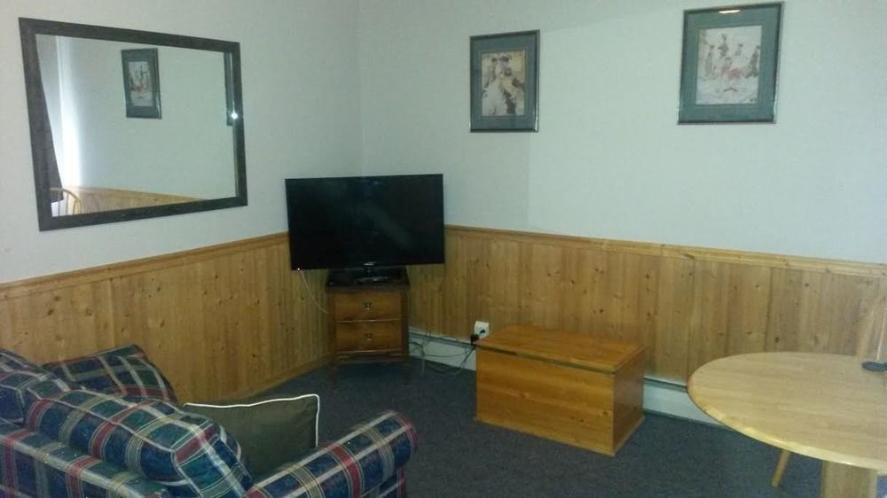 Lakeside Motel Уилямс Лейк Екстериор снимка