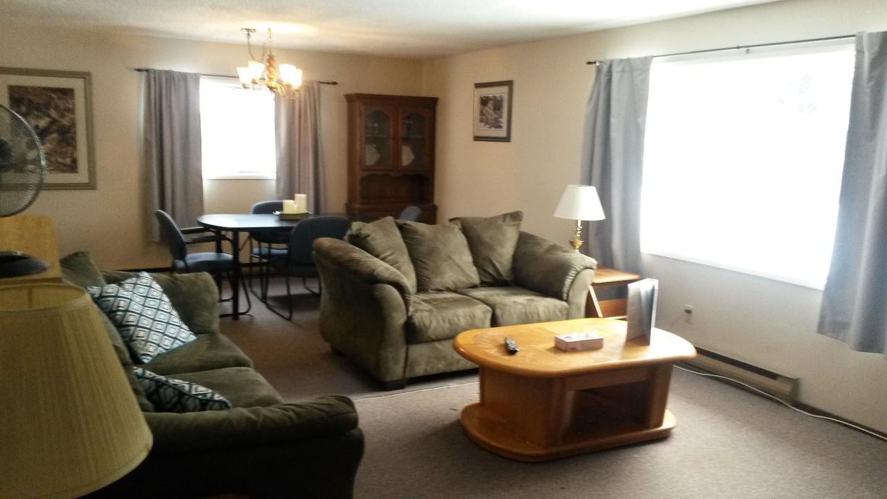 Lakeside Motel Уилямс Лейк Екстериор снимка