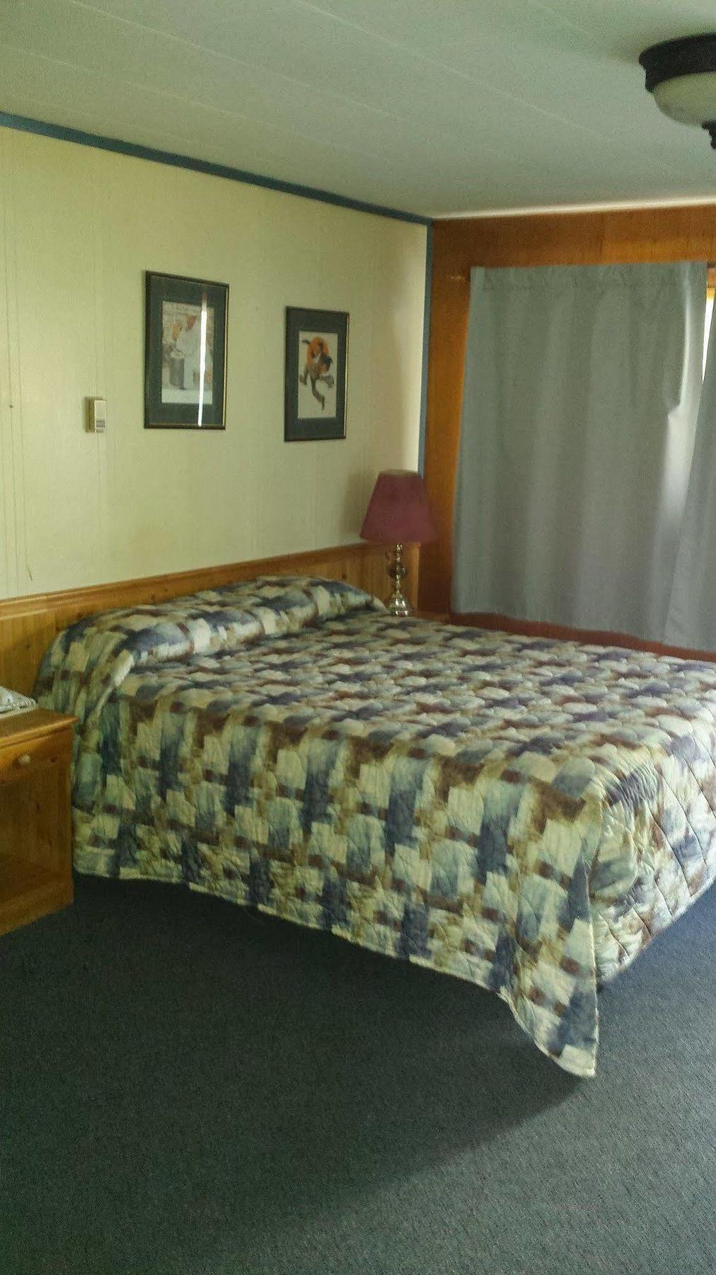 Lakeside Motel Уилямс Лейк Екстериор снимка