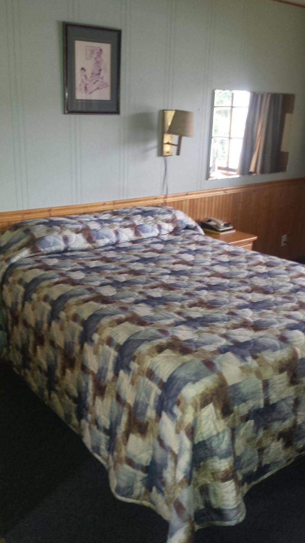 Lakeside Motel Уилямс Лейк Екстериор снимка